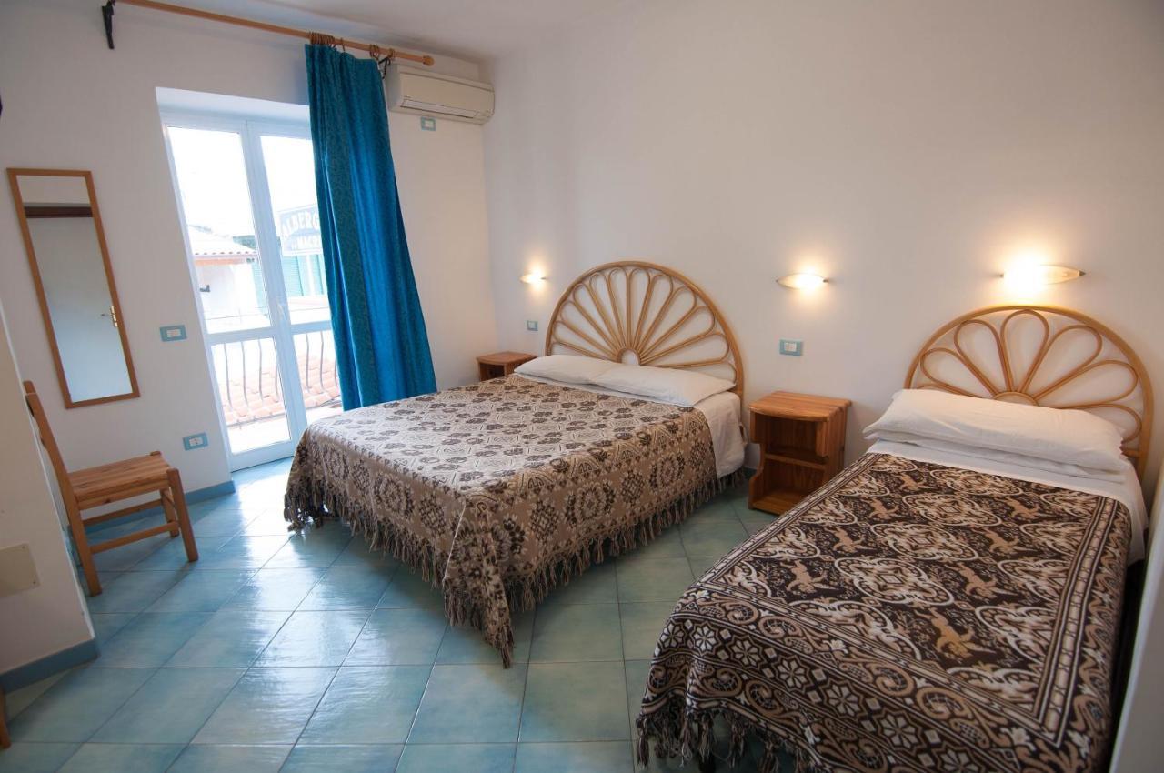Albergo Macri Ischia Eksteriør billede